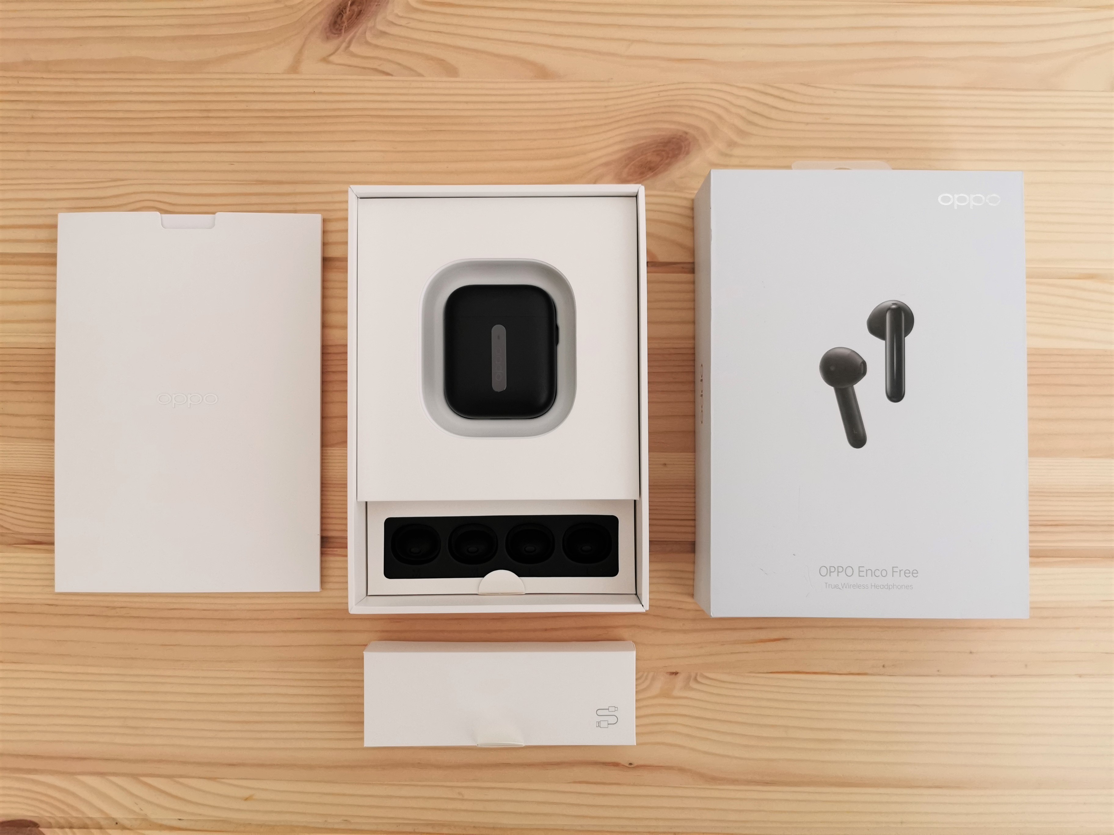 Oppo Enco Free Kopfhörer Verpackungsinhalt